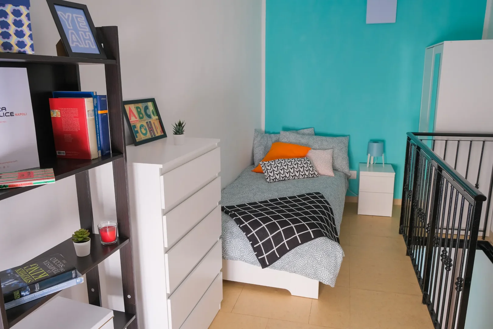 Student-friendly room in  with modern amenities
