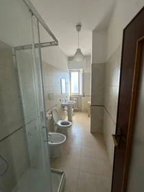 Chambre privée à Viale Unità d'Italia 25, image 8 de 9