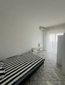 Habitación privada en Via Giuseppe Forges Davanzati 6, imagen 2 de 6