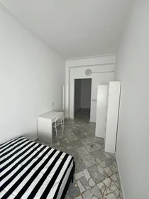 Habitación privada en Via Giuseppe Forges Davanzati 6, imagen 1 de 6