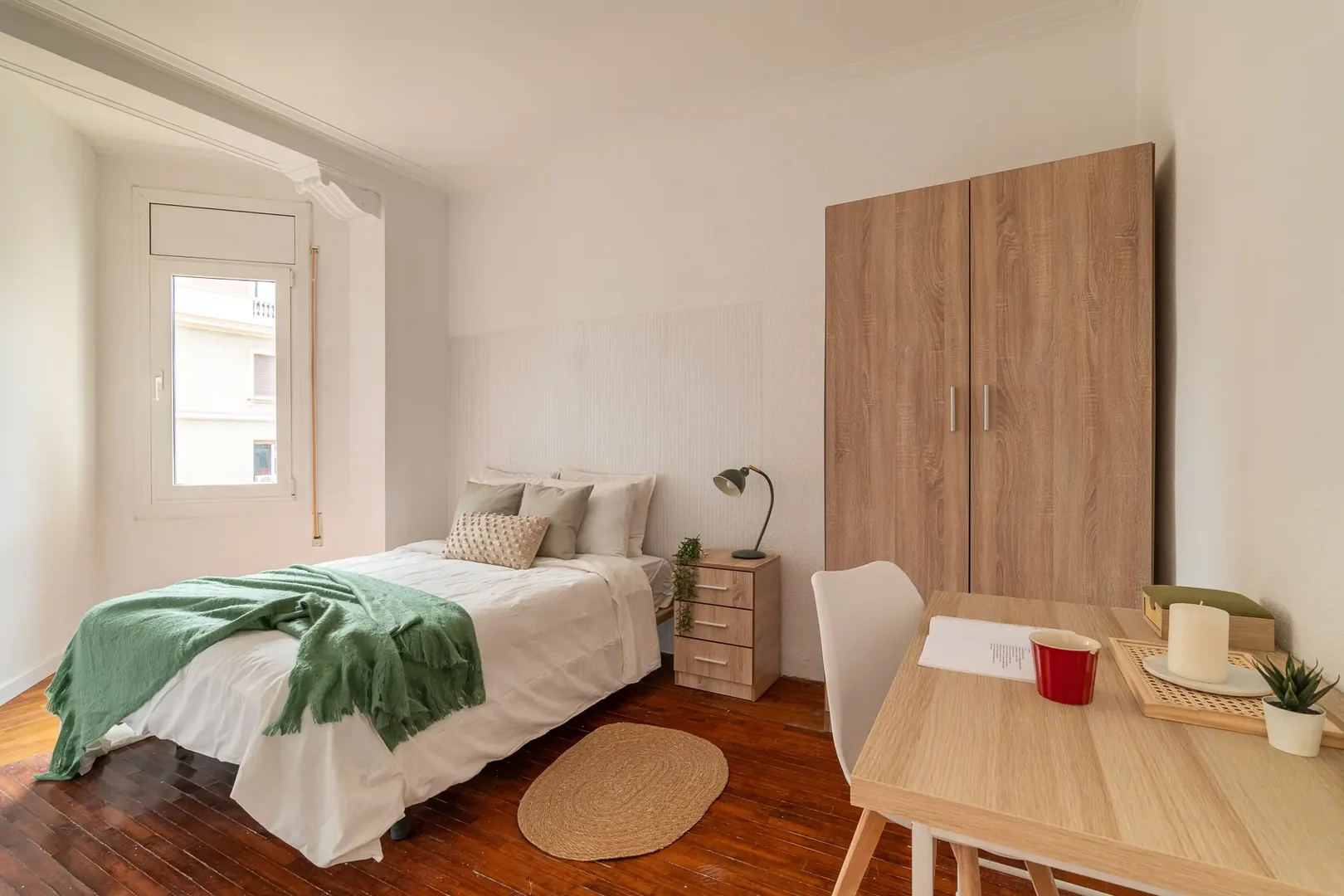 Funktionelles Studentenzimmer perfekt zum Studieren in