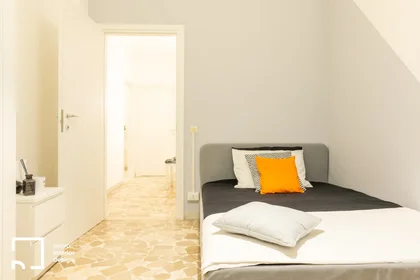 Private room at Via Antonio De Nino 27, image 2 of 11
