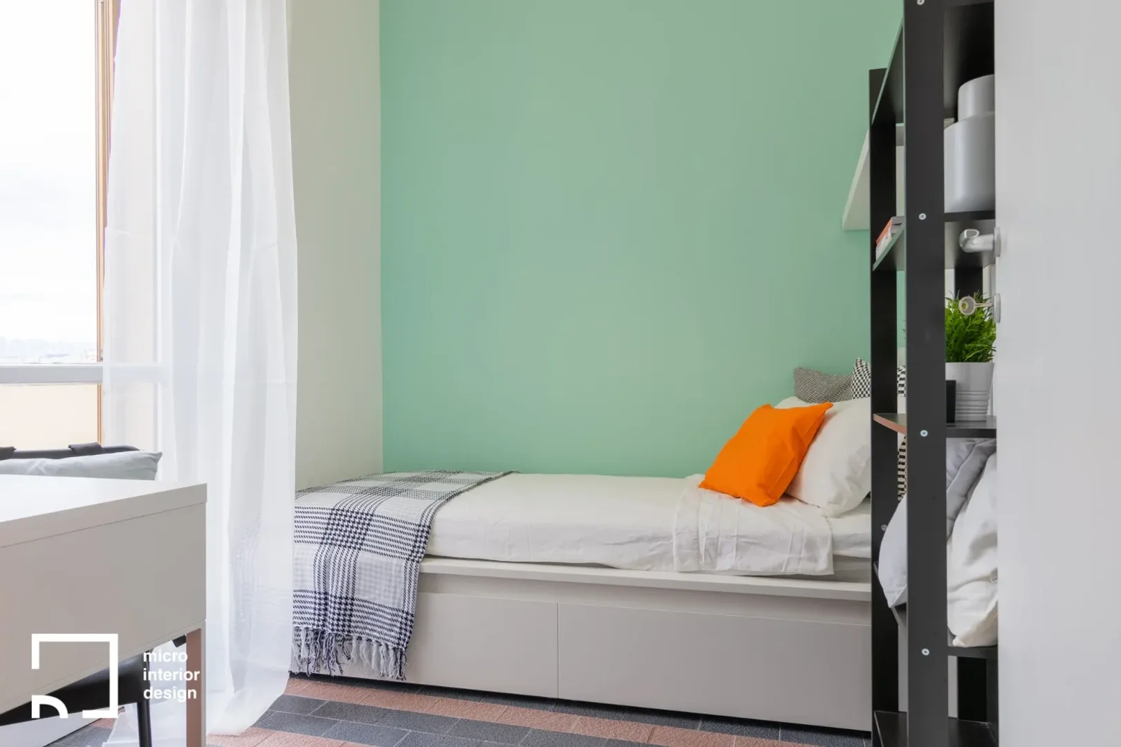 Comfortable and spacious student room in