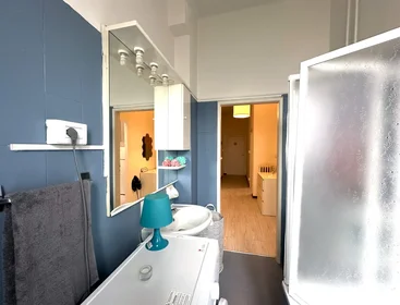 Chambre privée à Via Vermena 1, image 16 de 19