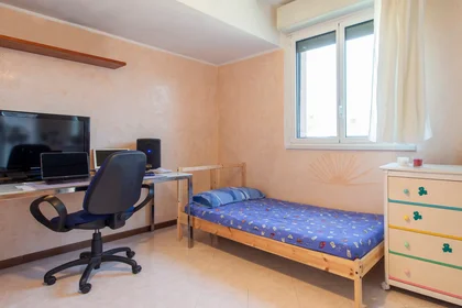 Prywatny pokój Via Empoli, obraz 1 8