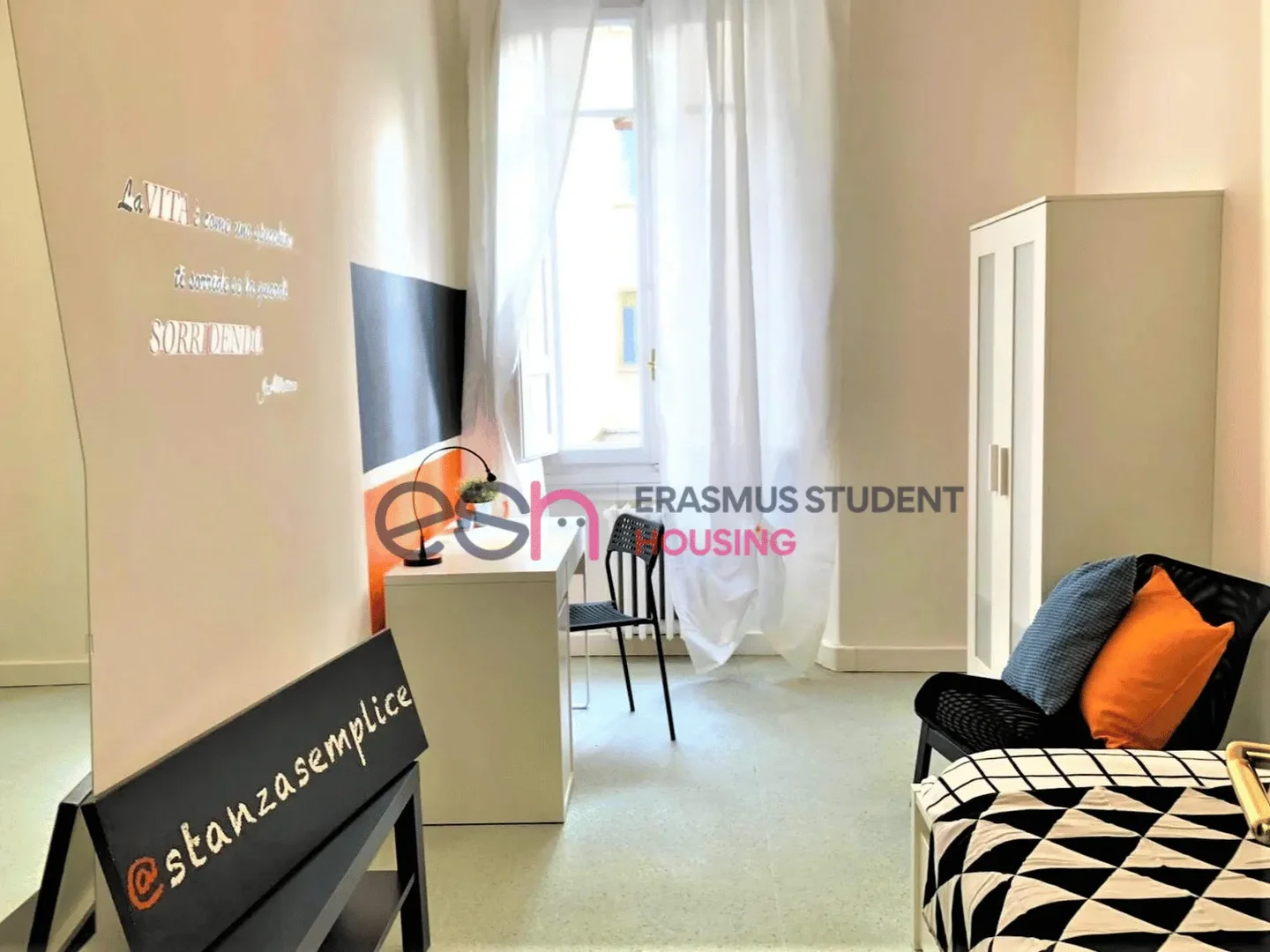'de öğrenci dairesinde, tamamen mobilyalı kiralık oda