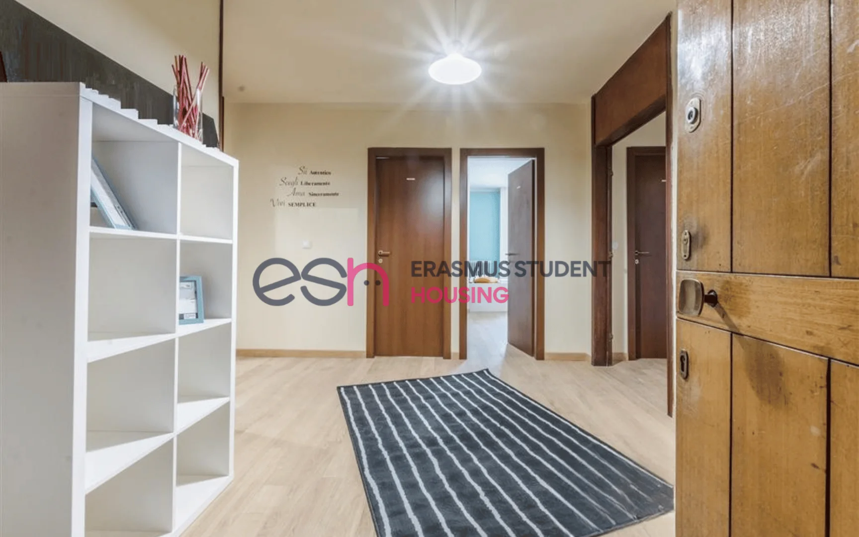 Funktionelles Studentenzimmer perfekt zum Studieren in 