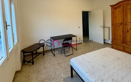Privatzimmer in der Via Di Parigi, bild 3 von 13