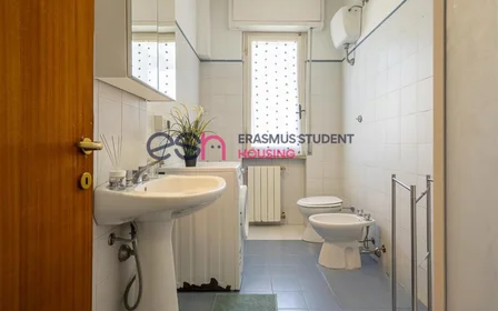 Quarto privado em Via Giovan Battista Pellizzi, imagem 12 de 15