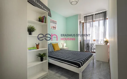 Quarto privado em Via Giovan Battista Pellizzi, imagem 3 de 15