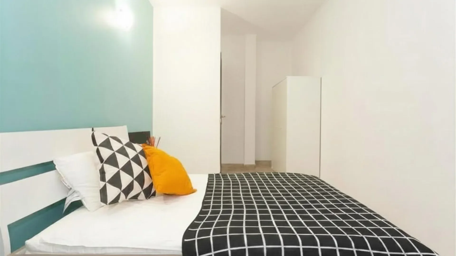 Chambre d'étudiant bon marché à proximité du campus dans 