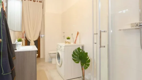 Chambre privée à Via Fanfulla Da Lodi 9, image 8 de 13