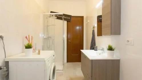 Chambre privée à Via Fanfulla Da Lodi 9, image 10 de 13