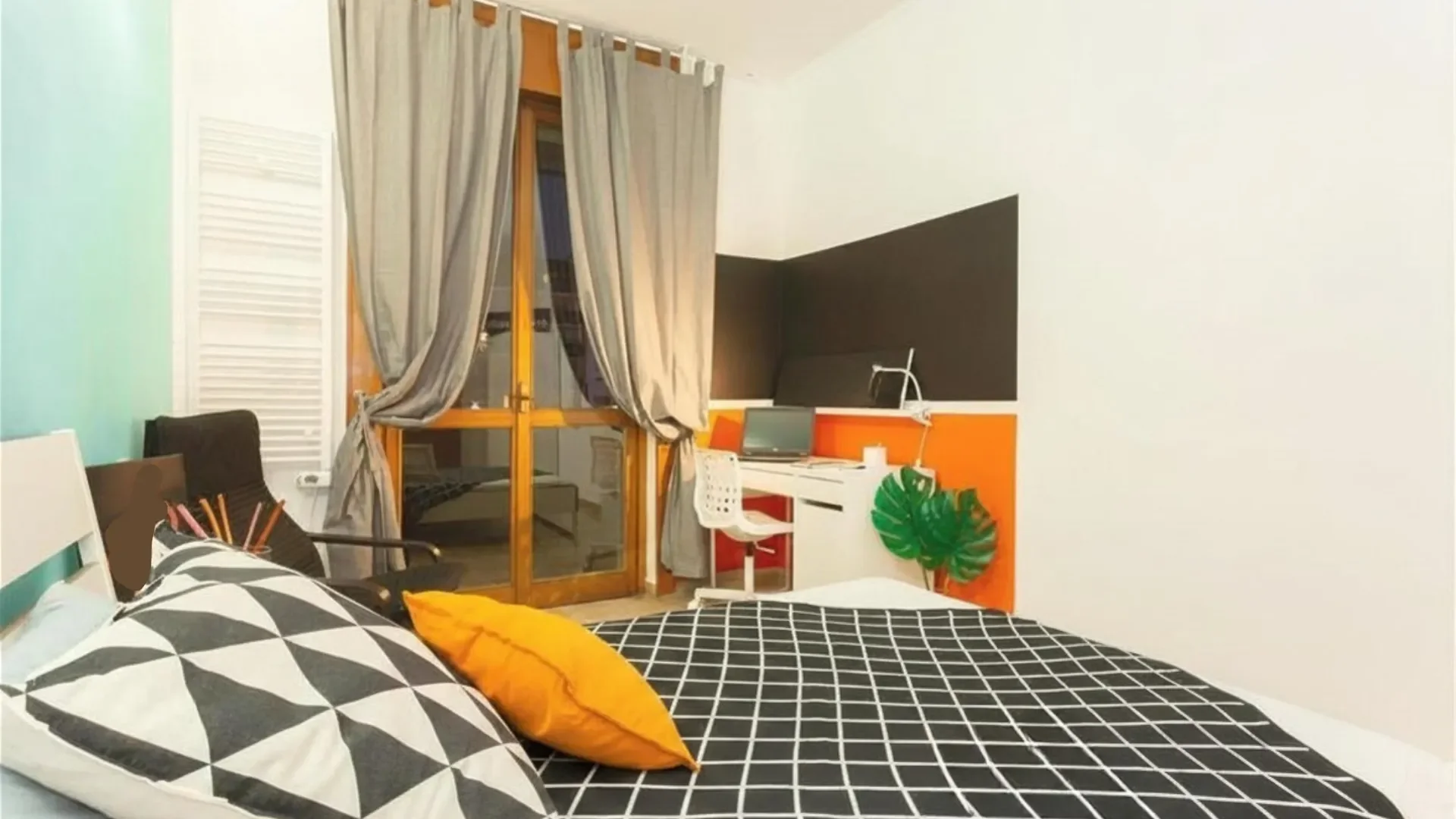 Chambre confortable pour étudiants disponible dans 