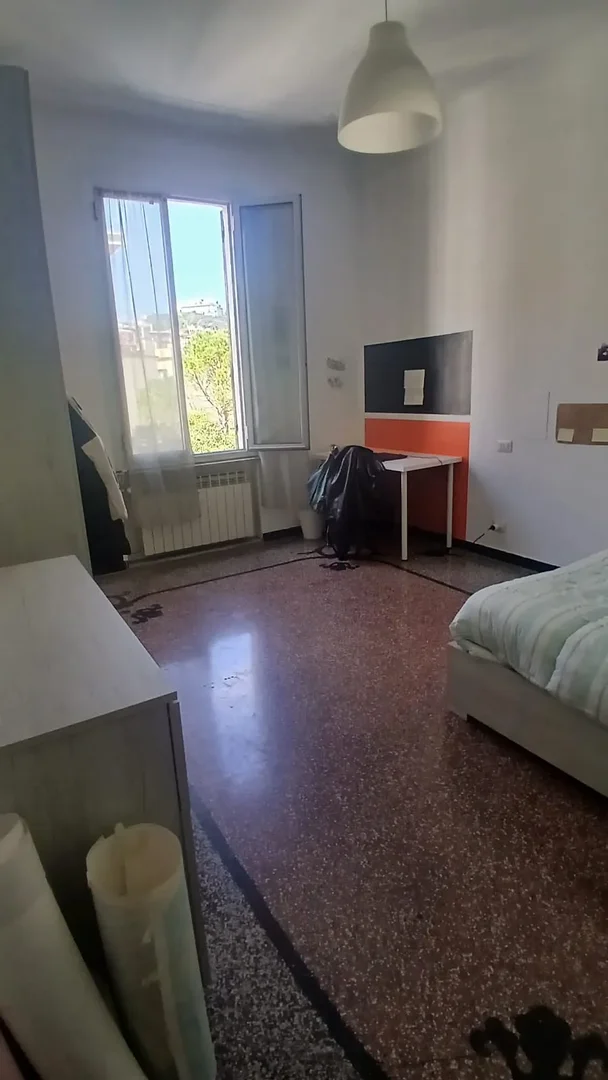 Ekonomiczny pokój studencki z dogodną lokalizacją w