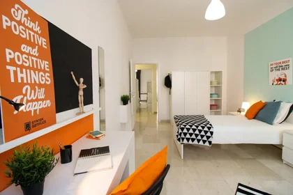 Privatzimmer in der Via Giacomo Ciamician 4, bild 2 von 21