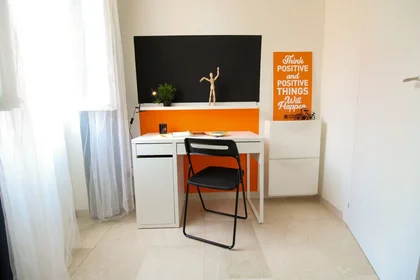 Privatzimmer in der Via Giacomo Ciamician 4, bild 3 von 20