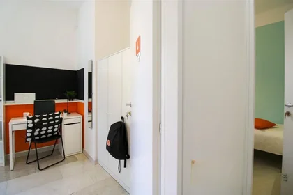Privatzimmer in der Via Giacomo Ciamician 4, bild 2 von 21