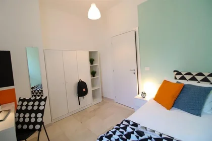 Privatzimmer in der Via Giacomo Ciamician 4, bild 3 von 21