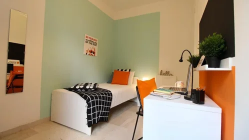 Privatzimmer in der Via Giacomo Ciamician 4, bild 1 von 21