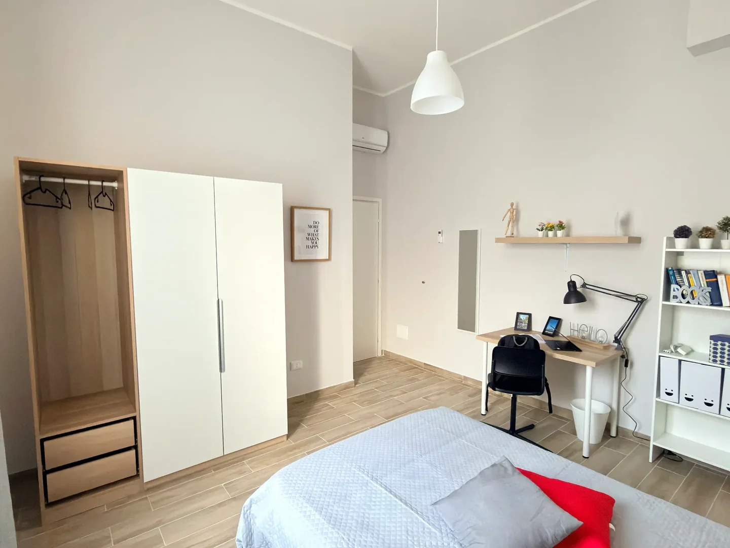 Chambre d'étudiant économique avec emplacement pratique dans 