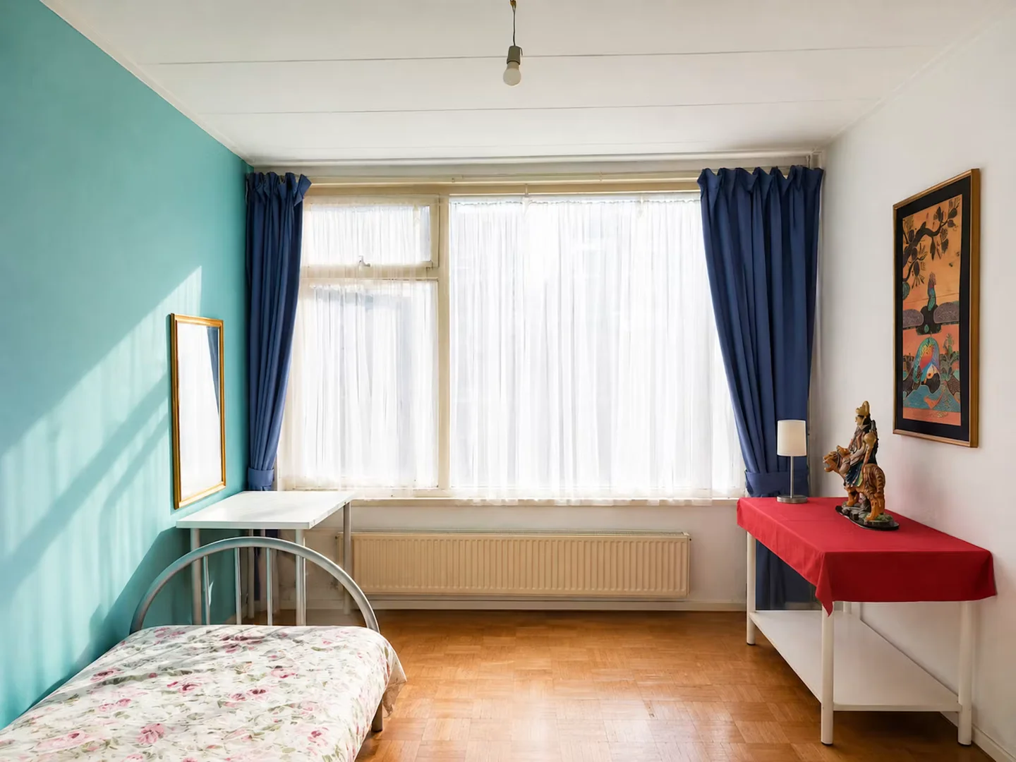 Confortevole e spaziosa stanza per studenti in 