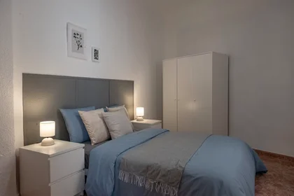 Chambre privée à Carrer de Sant Mateu, Carolinas Altas, image 1 de 10