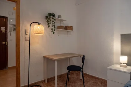 Stanza privata in Carrer de Sant Mateu, Carolinas Altas, immagine 9 di 10