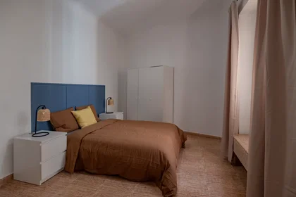 Stanza privata in Carrer de Sant Mateu, Carolinas Altas, immagine 2 di 10
