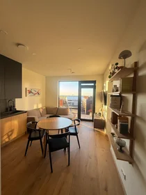 Apartamento inteiro em Bygggarðar, Seltjarnarnes, imagem 2 de 10