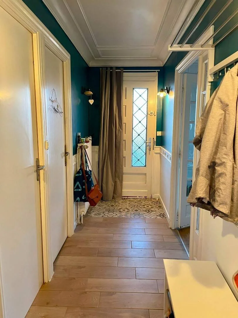 Zimmer in Studentenwohnung in  zu vermieten, voll möbliert