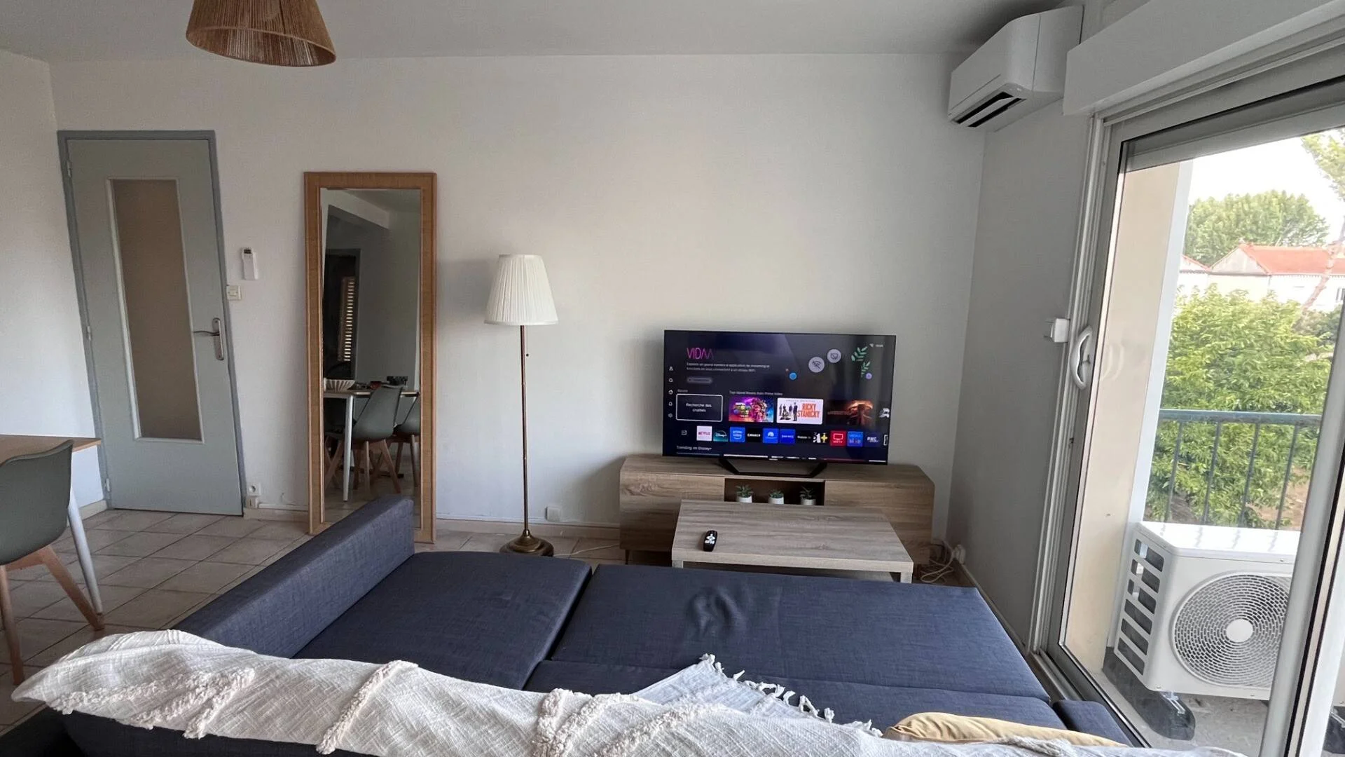 Bright and airy student room with easy university access in 