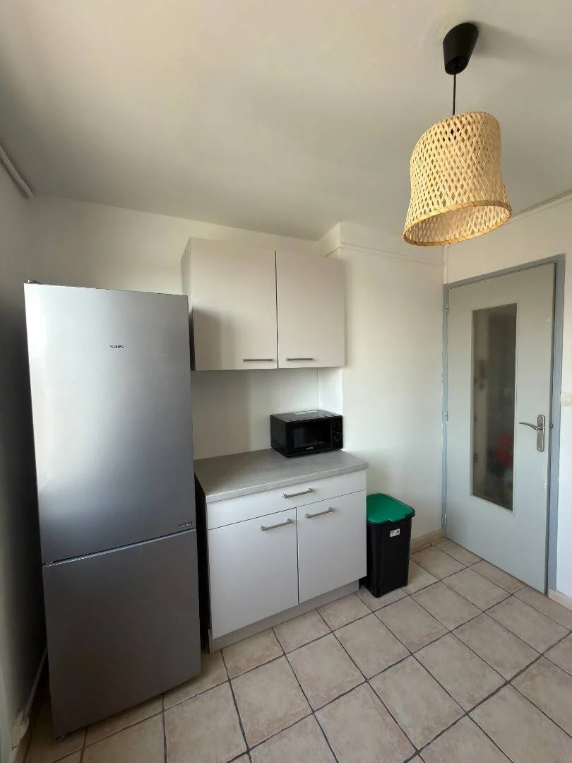 Cozy room for students available in 