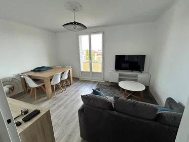 Stanza privata in Le mans, 72100, immagine 12 di 13