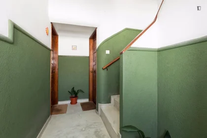 Chambre partagée à Travessa da Bica Velha, image 21 de 32