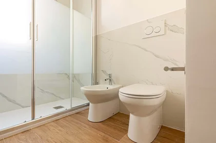 Privatzimmer in der Via Dante Di Nanni, 113, 10141 Torino TO, Italia, bild 14 von 17
