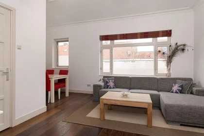 Entire apartment at Johannes Uitenbogaertstraat, image 1 of 8