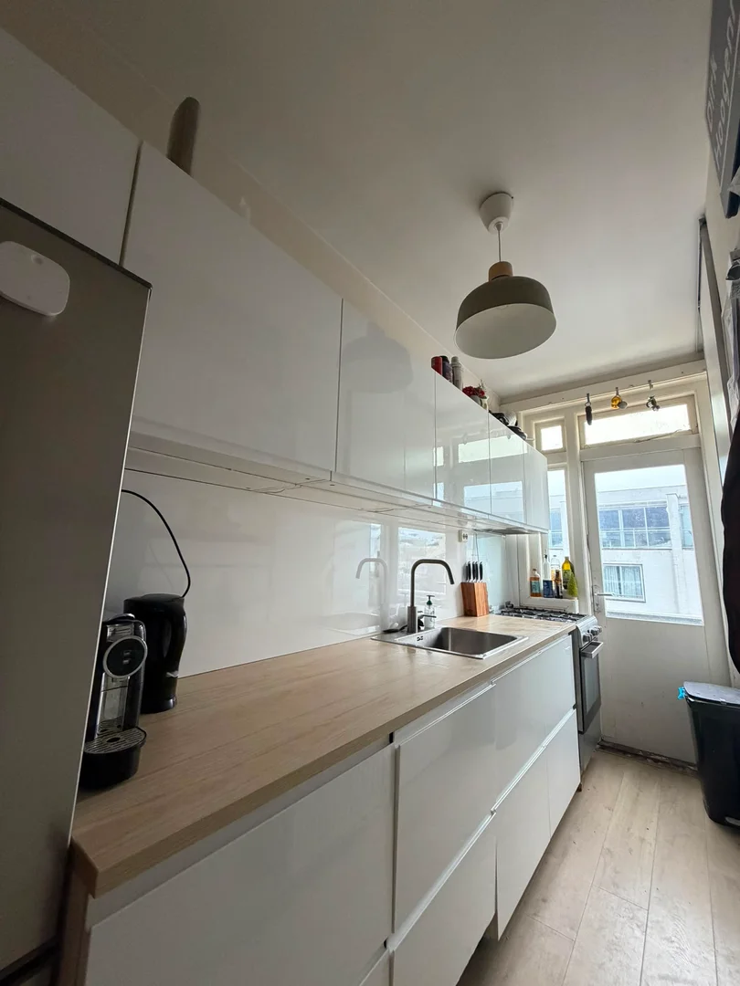 Habitación en apartamento estudiantil en alquiler en , completamente amueblado