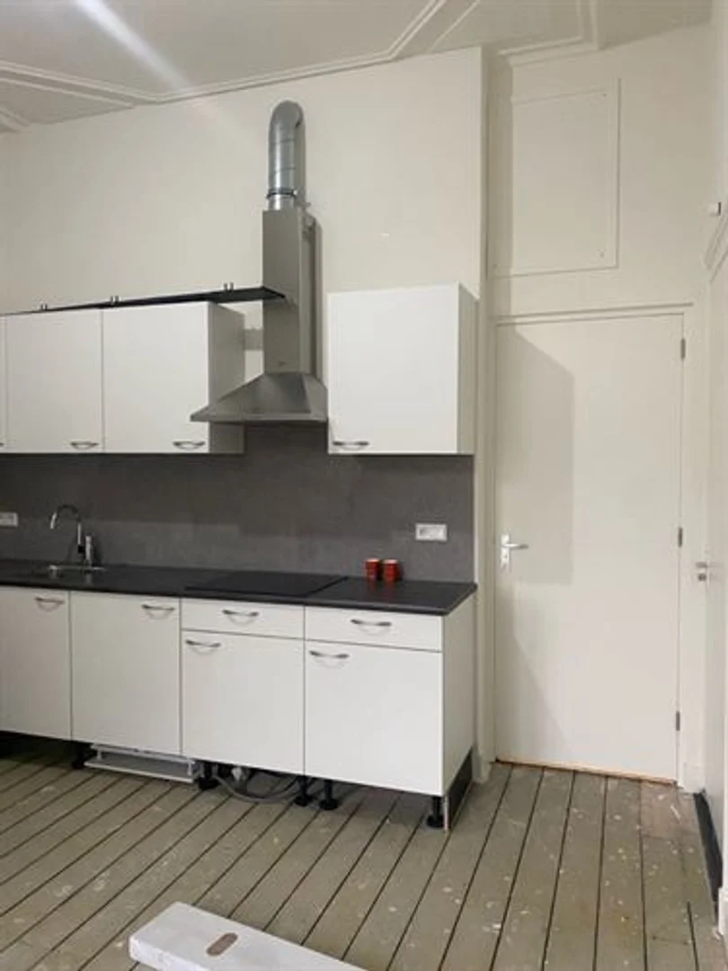 Habitación para estudiantes en  con modernas comodidades