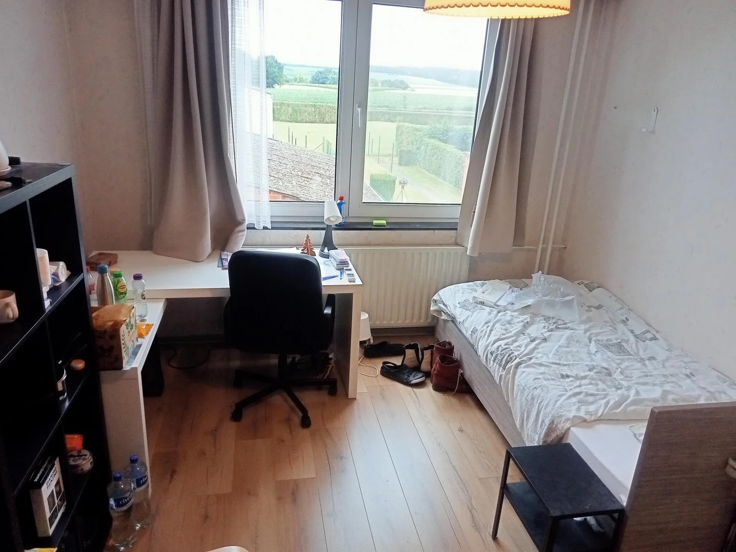 Habitación estudiantil económica con ubicación conveniente en 