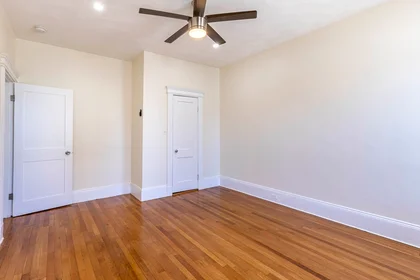 Apartamento inteiro em residência em 94, Hutchings, Unit 3, Dorchester, Boston, MA, 02121, imagem 28 de 29