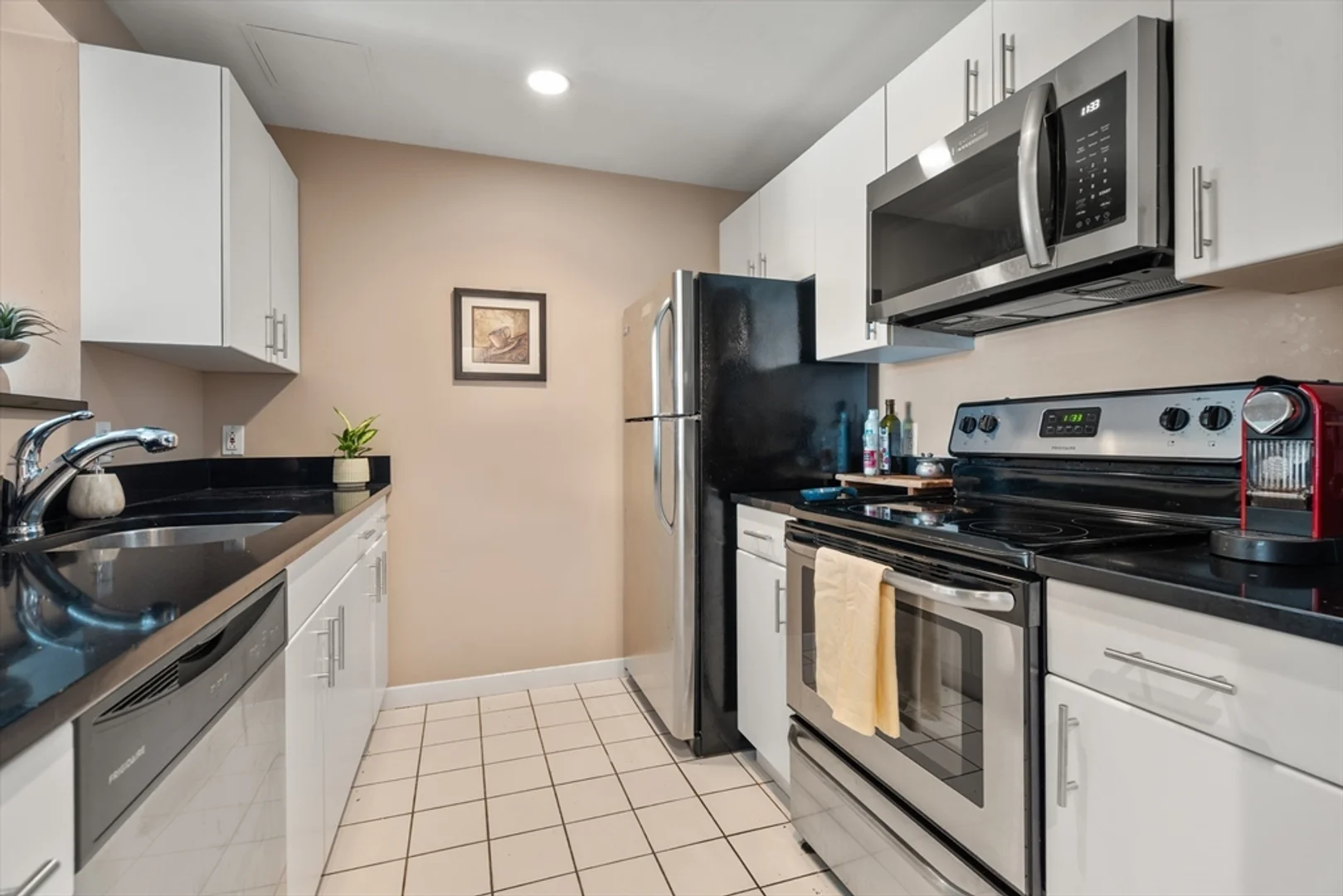 950, Massachusetts Ave., Unit 514, Harvard Square, Cambridge, MA, 02139