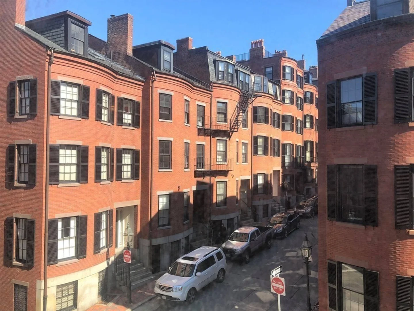38, West Cedar St., Unit 2, Beacon Hill, Boston, MA, 02108