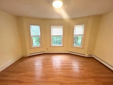 Apartamento inteiro em residência em 89, Lincoln St., Unit 2, Wellington, Cambridge, MA, 02141, imagem 15 de 20