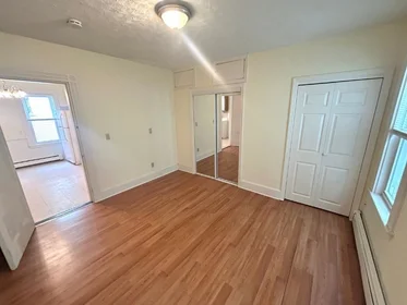 Apartamento inteiro em residência em 89, Lincoln St., Unit 2, Wellington, Cambridge, MA, 02141, imagem 4 de 20