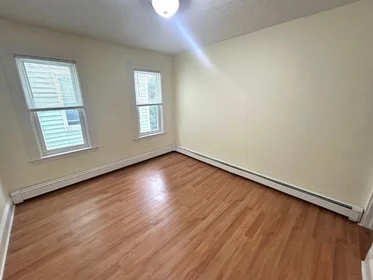 Apartamento inteiro em residência em 89, Lincoln St., Unit 2, Wellington, Cambridge, MA, 02141, imagem 7 de 20