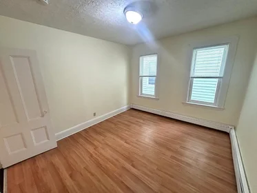 Apartamento inteiro em residência em 89, Lincoln St., Unit 2, Wellington, Cambridge, MA, 02141, imagem 8 de 20