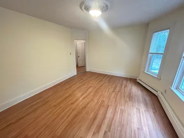 Apartamento inteiro em residência em 89, Lincoln St., Unit 2, Wellington, Cambridge, MA, 02141, imagem 9 de 20
