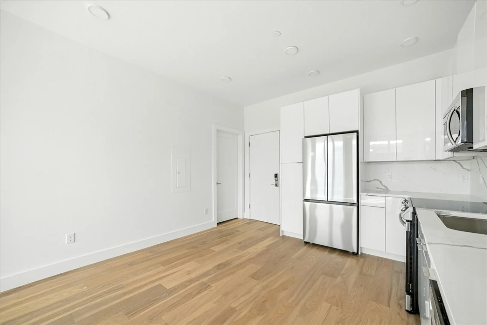 38, Hichborn, Unit 203, Brighton, Boston, MA, 02135