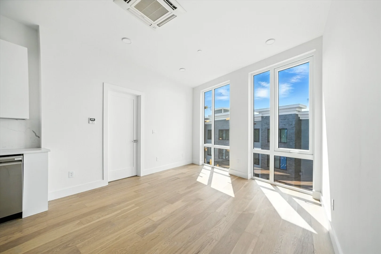 38, Hichborn, Unit 203, Brighton, Boston, MA, 02135